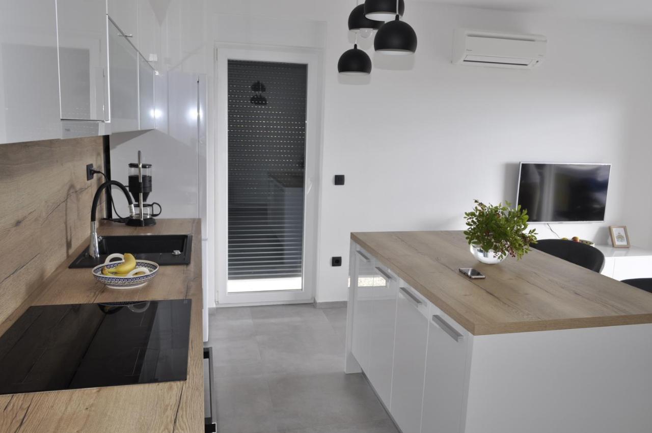Riodia Seaview Stay Primošten Buitenkant foto